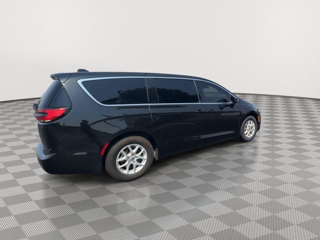 used 2023 Chrysler Pacifica car, priced at $20,431
