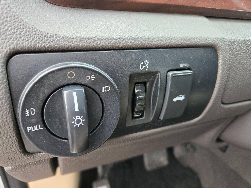 used 2009 Ford Taurus car, priced at $6,998