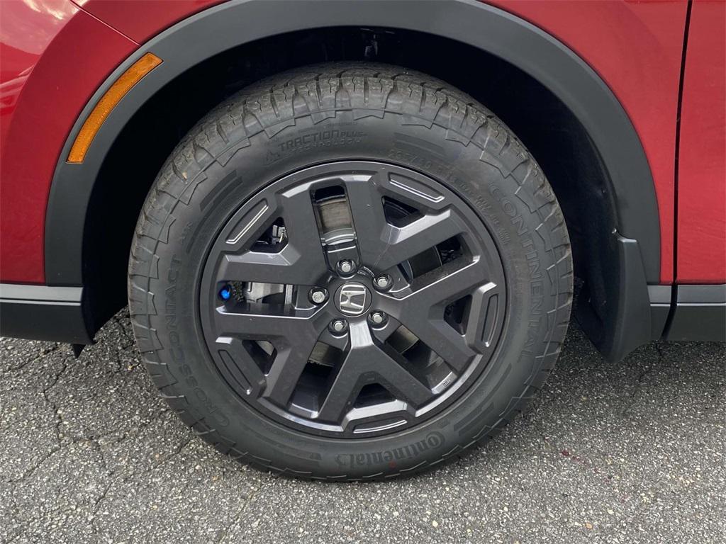 new 2026 Honda CR-V Hybrid car, priced at $40,650