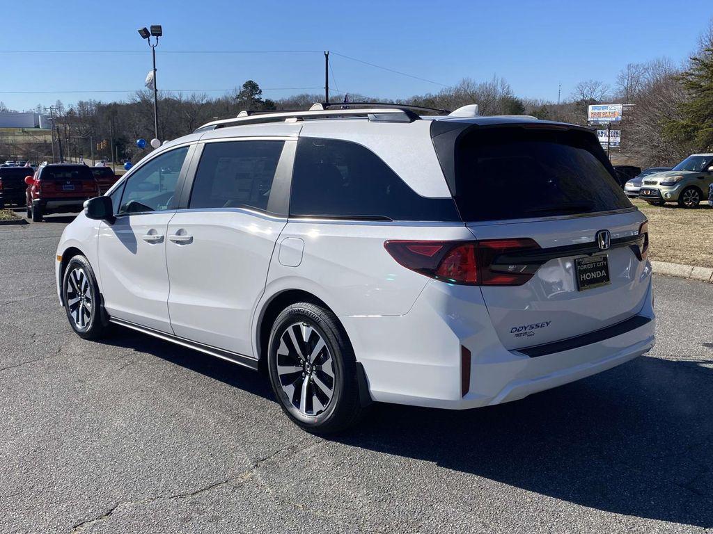 new 2026 Honda Odyssey car, priced at $45,705
