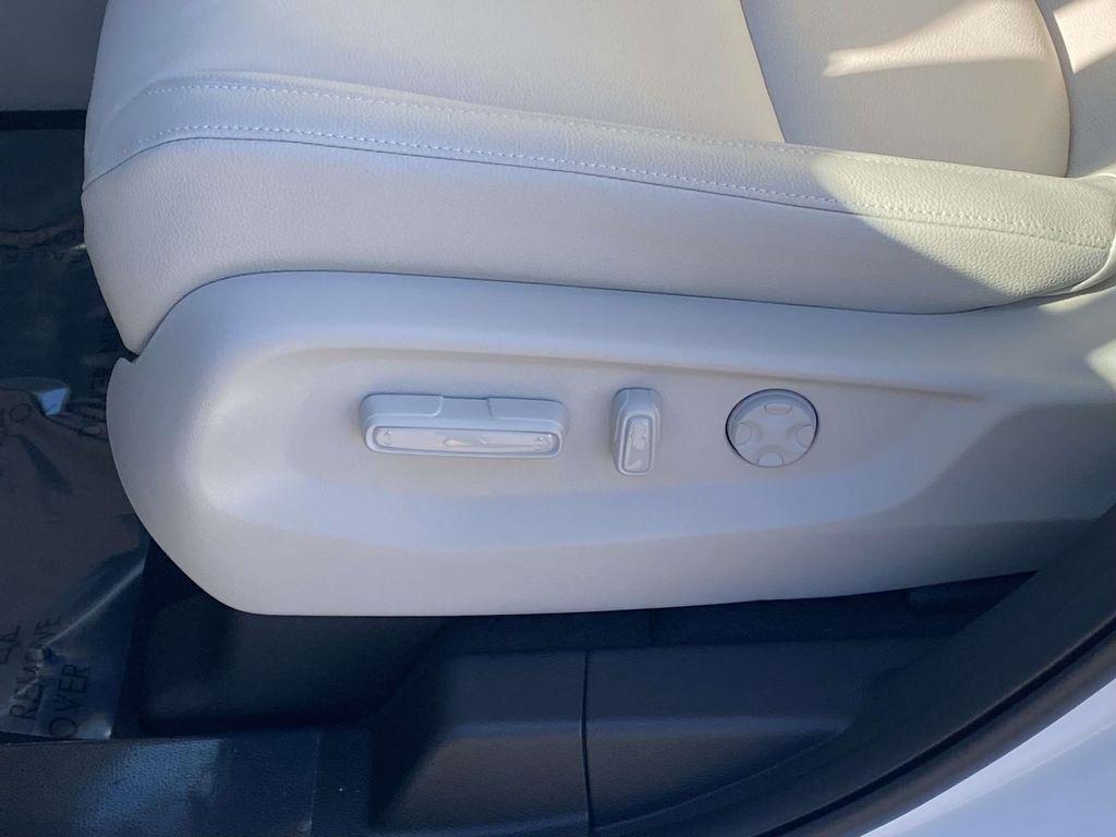 new 2026 Honda Odyssey car, priced at $45,705