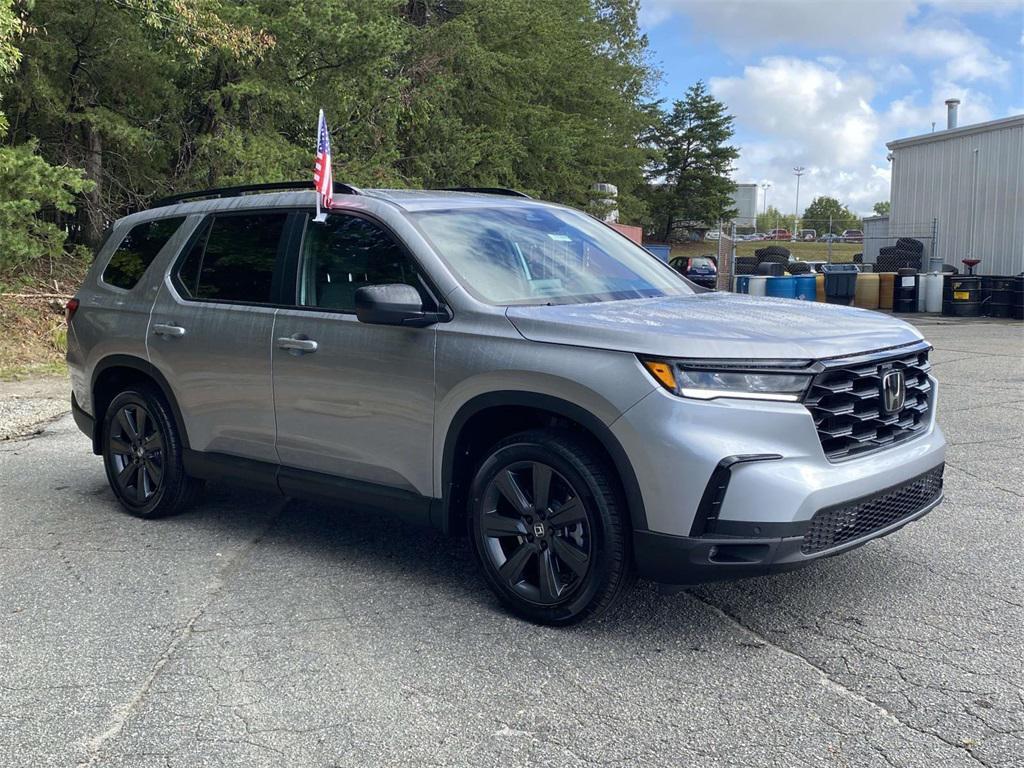new 2025 Honda Pilot car, priced at $43,795