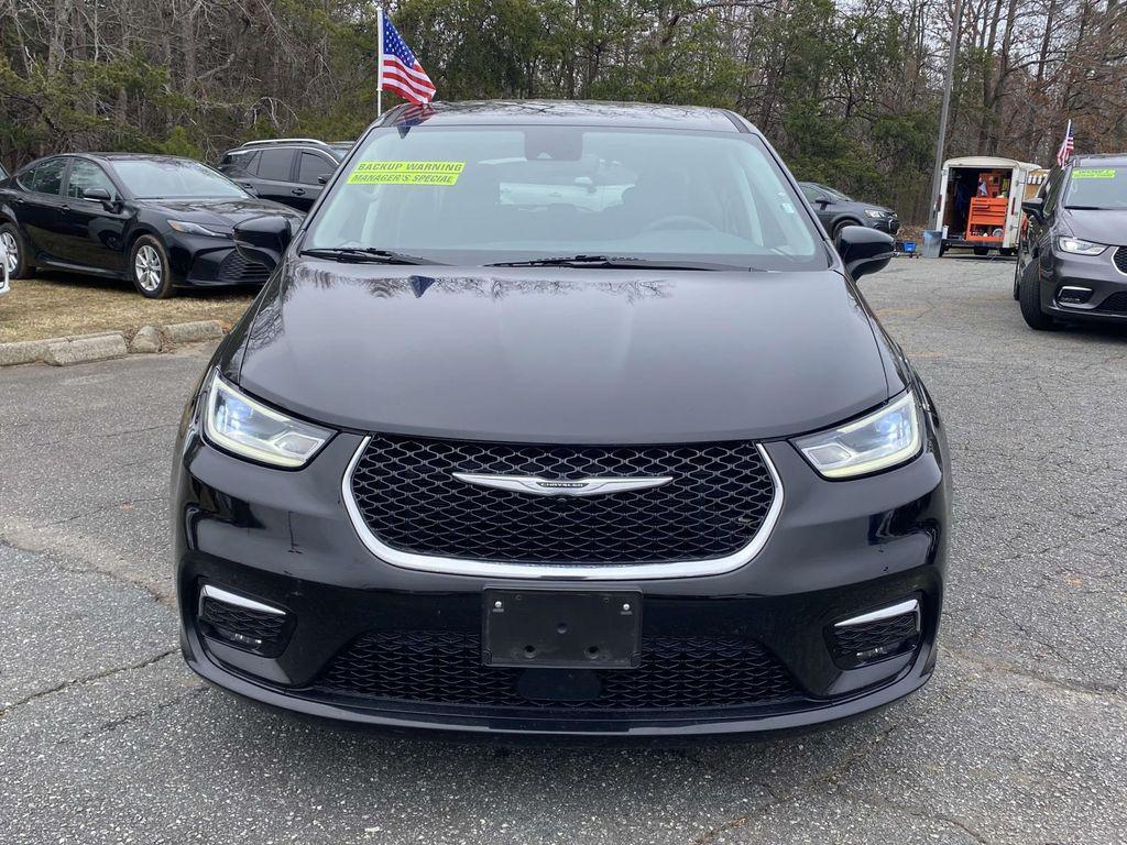 used 2024 Chrysler Pacifica car, priced at $29,135