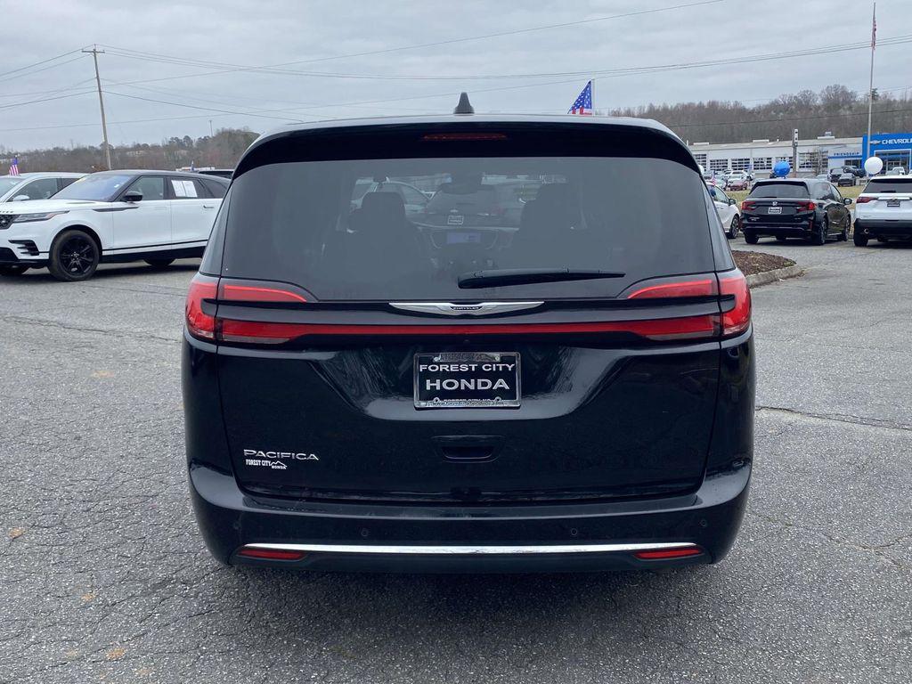 used 2024 Chrysler Pacifica car, priced at $29,135