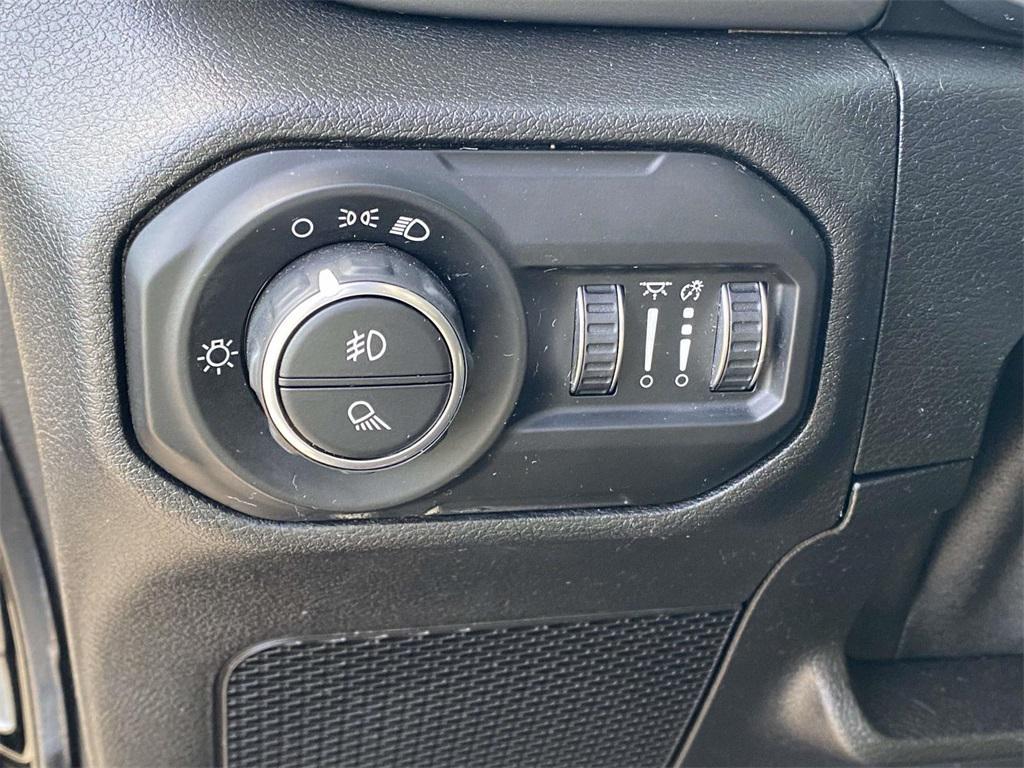 used 2021 Jeep Gladiator car, priced at $31,495