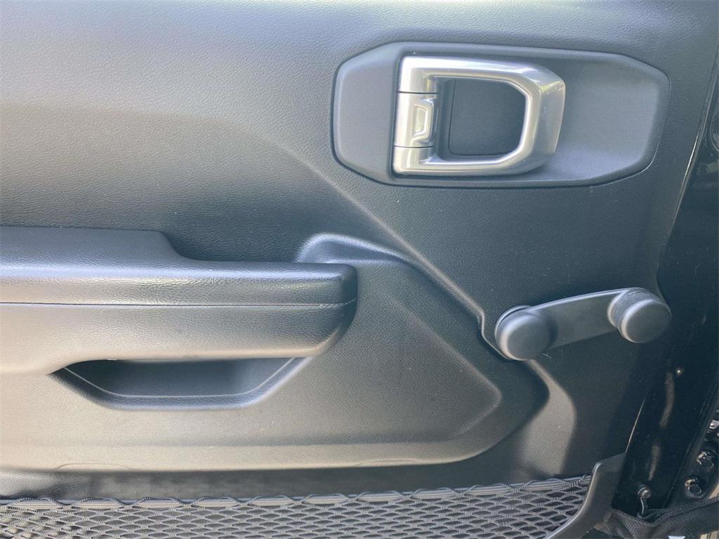 used 2021 Jeep Gladiator car, priced at $31,495