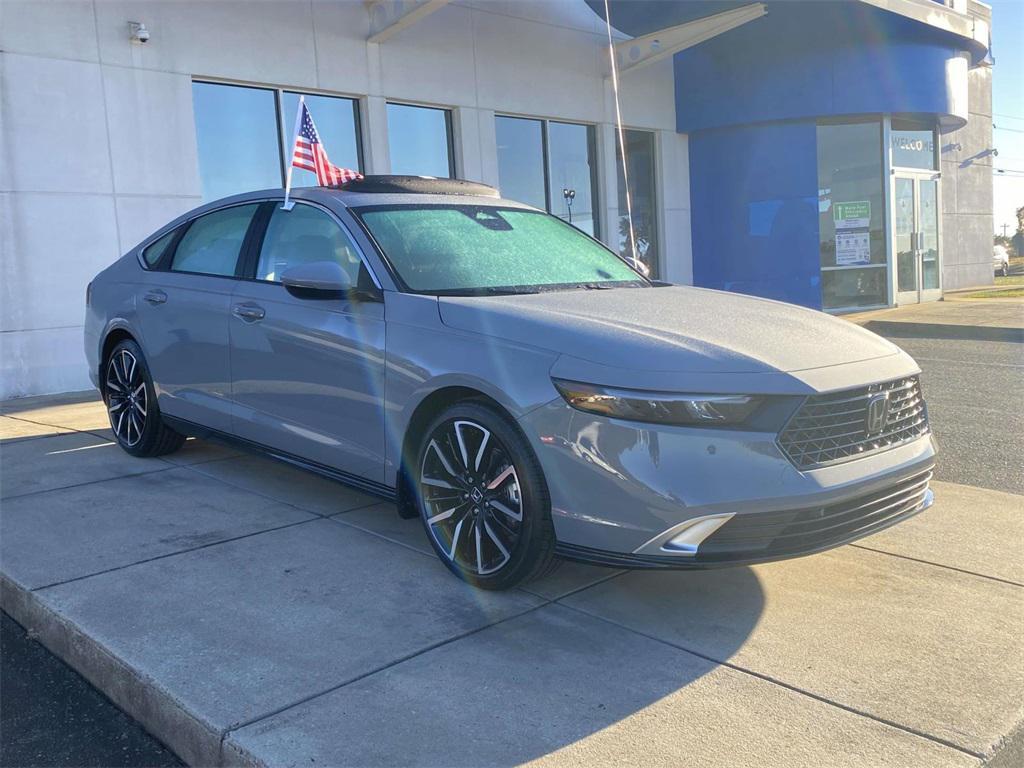 new 2025 Honda Accord Hybrid car, priced at $40,950