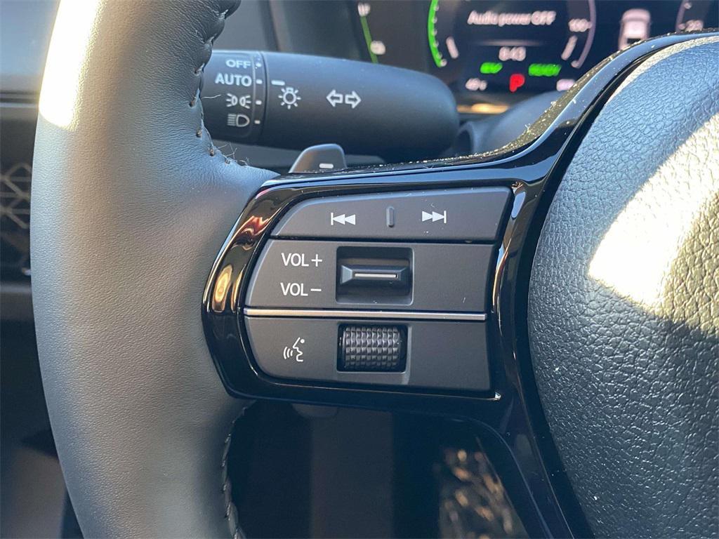 new 2025 Honda Accord Hybrid car, priced at $40,950