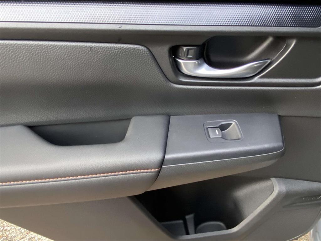 used 2023 Honda CR-V Hybrid car, priced at $33,948