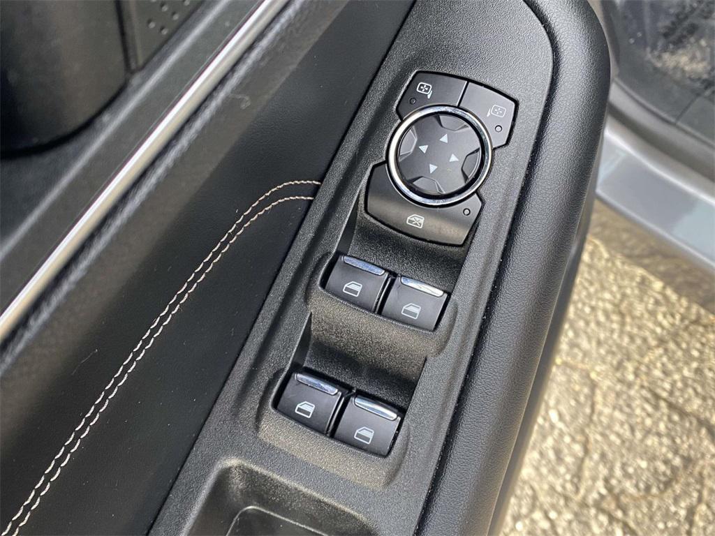 used 2022 Ford Edge car, priced at $22,654