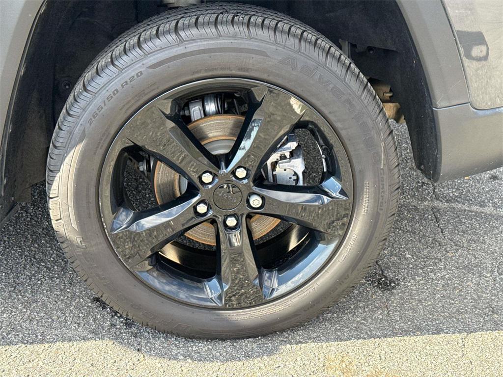 used 2022 Jeep Grand Cherokee car, priced at $28,675