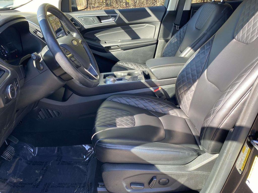 used 2024 Ford Edge car, priced at $26,146