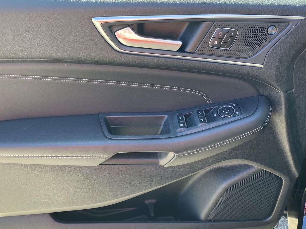 used 2024 Ford Edge car, priced at $26,146