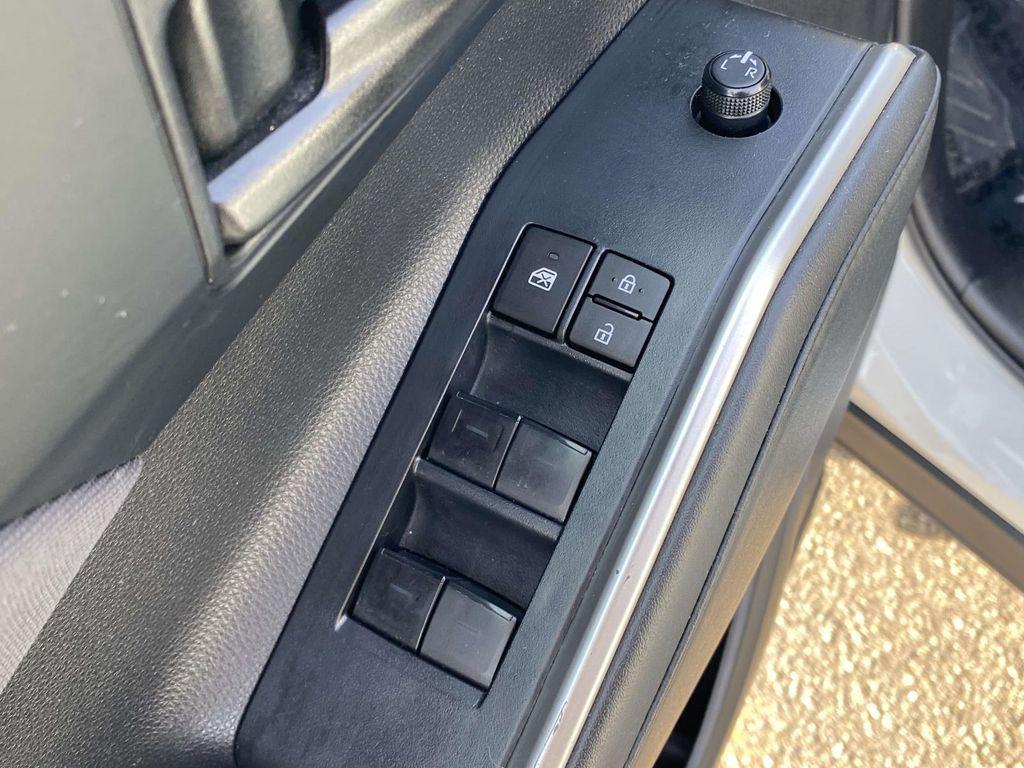 used 2023 Toyota Highlander car, priced at $35,081
