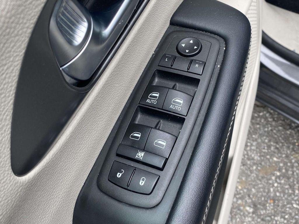 used 2023 Chrysler Pacifica car, priced at $26,567