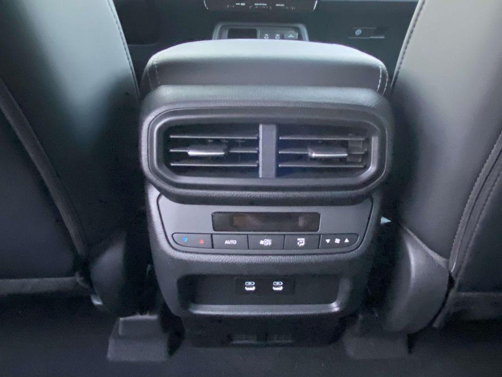 new 2026 Honda Pilot car, priced at $46,445