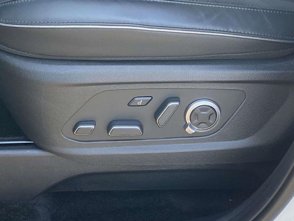 used 2025 Hyundai Palisade car, priced at $48,554