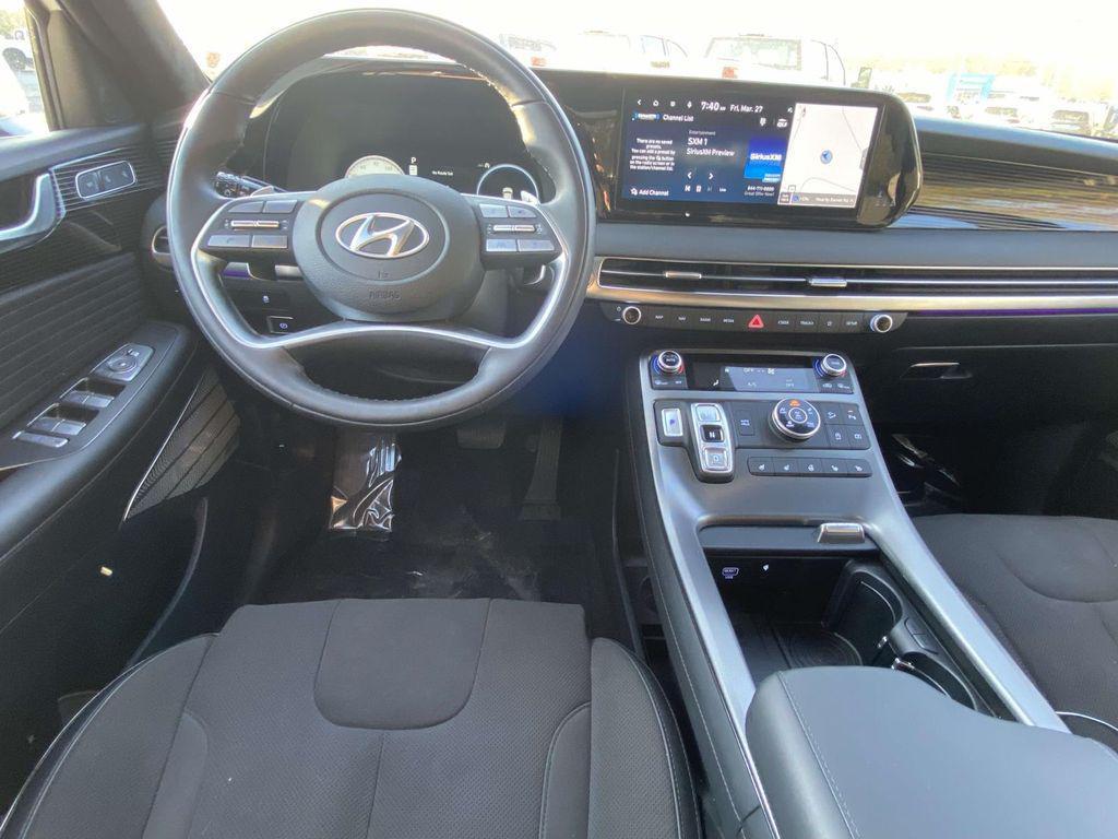 used 2025 Hyundai Palisade car, priced at $48,554