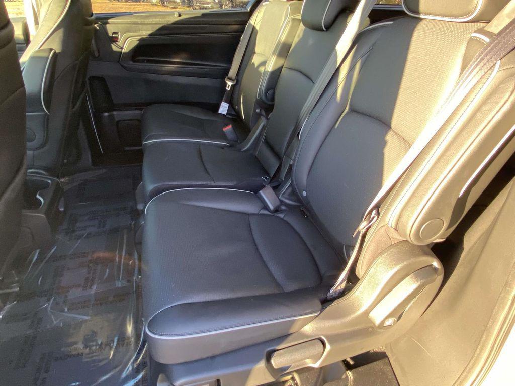 used 2025 Honda Odyssey car, priced at $43,283