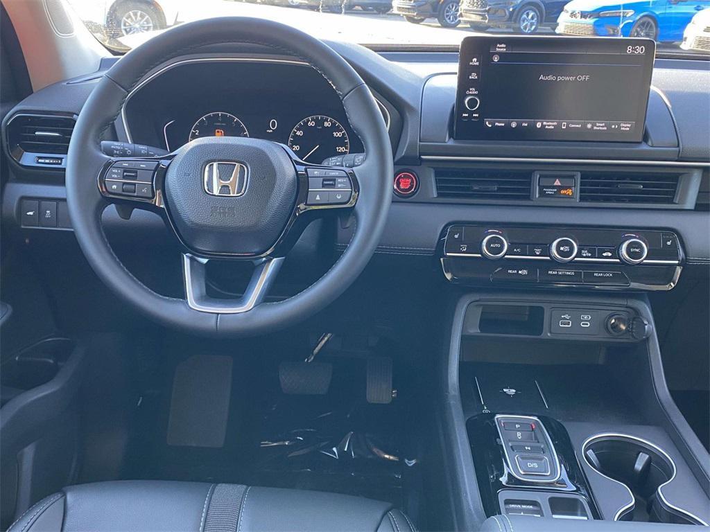 new 2025 Honda Pilot car, priced at $47,550