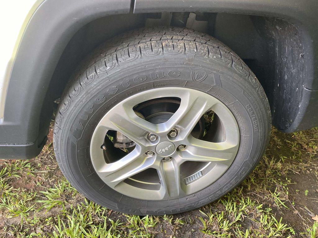 used 2024 Jeep Compass car, priced at $24,670