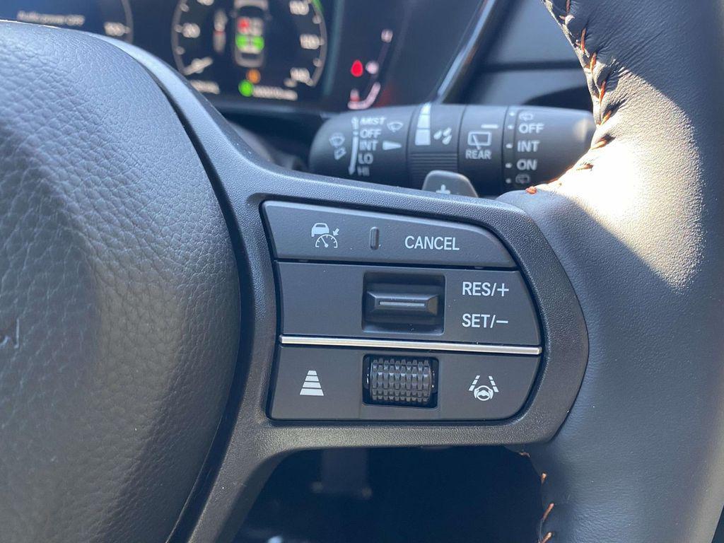 new 2026 Honda CR-V Hybrid car, priced at $41,675