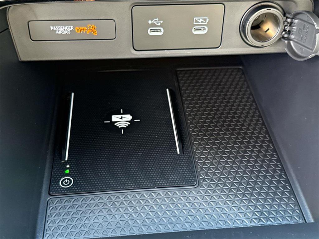 new 2026 Honda CR-V Hybrid car, priced at $40,630