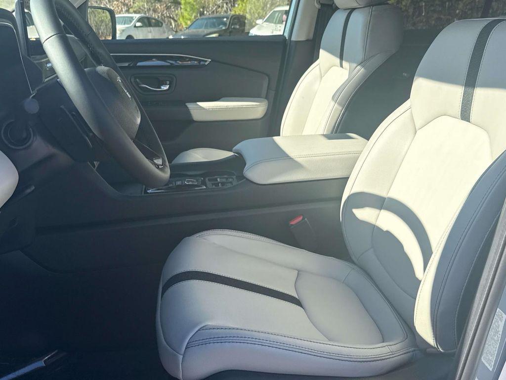 new 2026 Honda Passport car, priced at $45,205