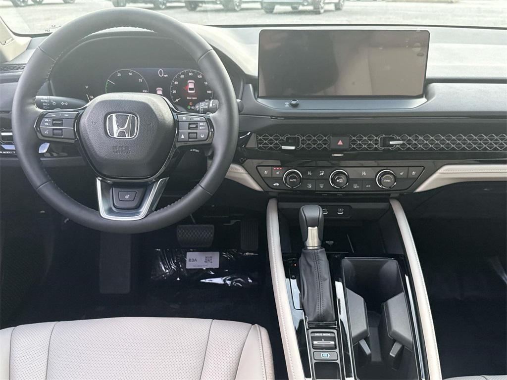 new 2025 Honda Accord Hybrid car, priced at $40,950
