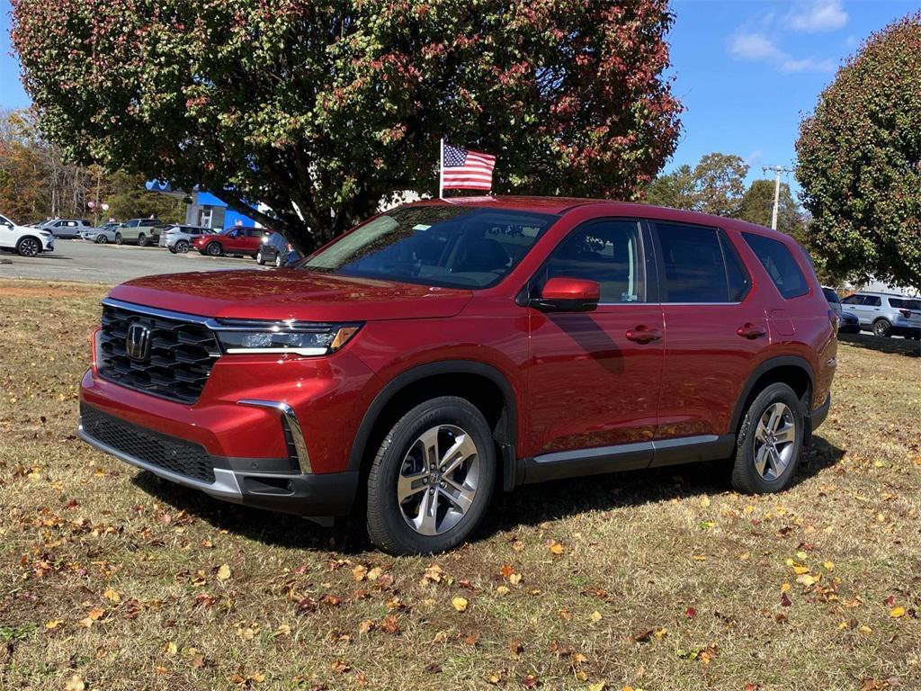 new 2025 Honda Pilot car, priced at $45,450