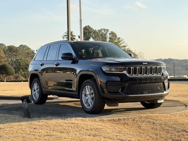 new 2025 Jeep Grand Cherokee car, priced at $32,908