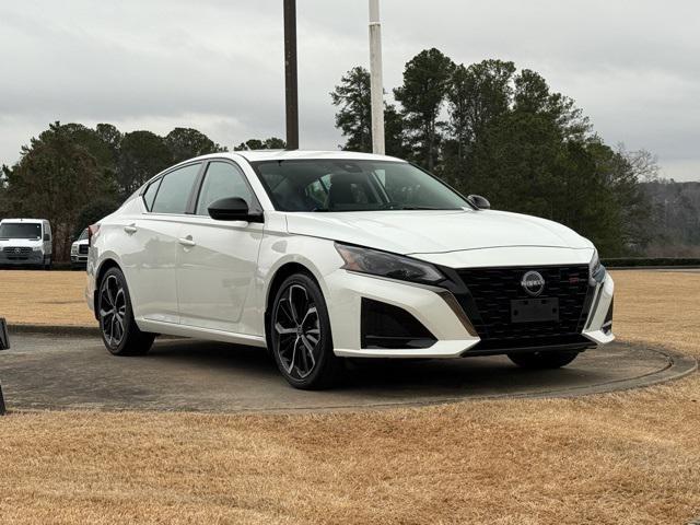 used 2023 Nissan Altima car, priced at $21,611