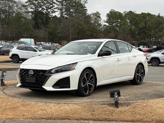 used 2023 Nissan Altima car, priced at $21,611