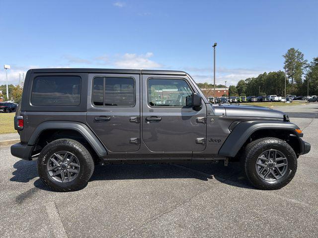 new 2026 Jeep Wrangler car, priced at $39,225