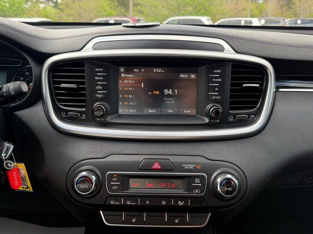used 2019 Kia Sorento car, priced at $14,906
