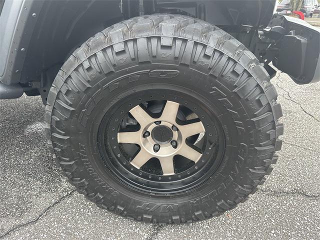 new 2023 Jeep Gladiator car, priced at $50,000