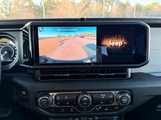 new 2026 Jeep Gladiator car, priced at $45,790