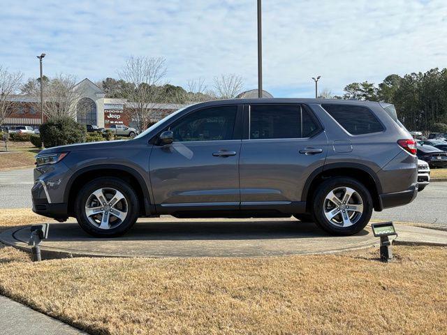 used 2024 Honda Pilot car, priced at $37,912