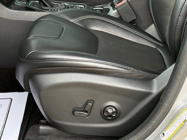 used 2019 Jeep Cherokee car, priced at $11,910