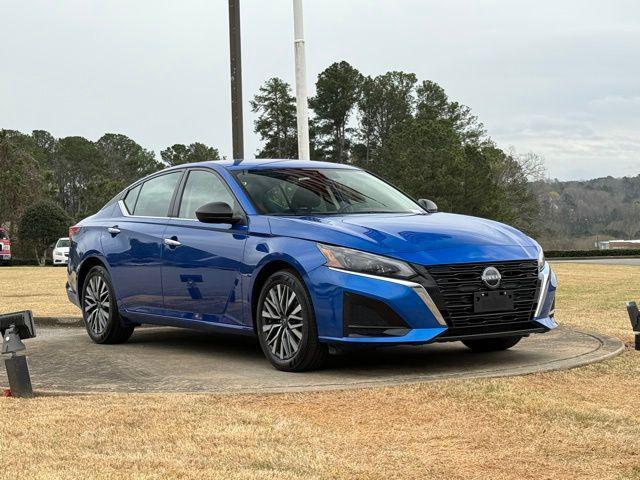 used 2025 Nissan Altima car, priced at $21,914
