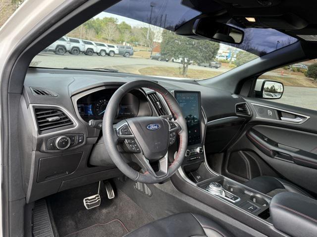 used 2024 Ford Edge car, priced at $31,913