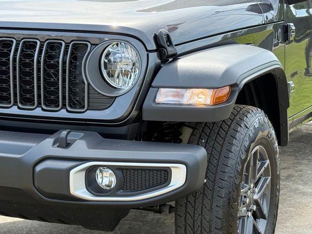 new 2026 Jeep Gladiator car, priced at $39,375