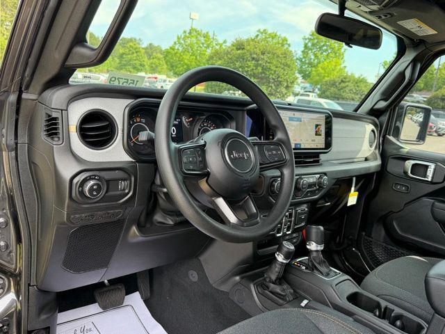 new 2026 Jeep Gladiator car, priced at $39,375