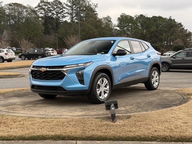 used 2025 Chevrolet Trax car, priced at $20,900