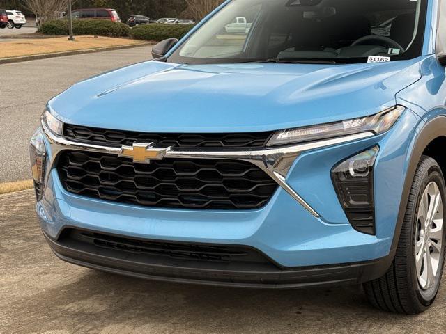 used 2025 Chevrolet Trax car, priced at $20,900