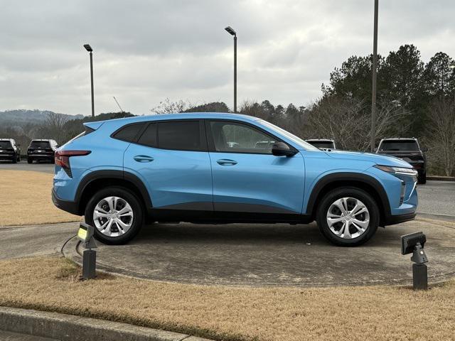 used 2025 Chevrolet Trax car, priced at $20,900
