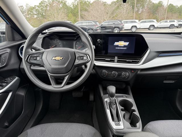 used 2025 Chevrolet Trax car, priced at $20,900