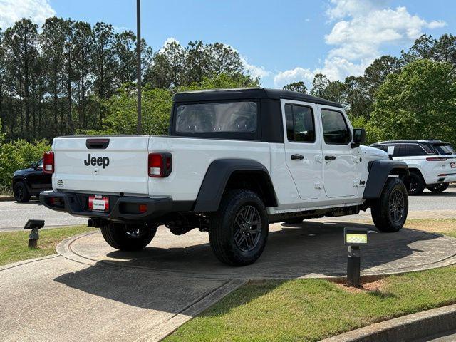 new 2026 Jeep Gladiator car, priced at $39,260
