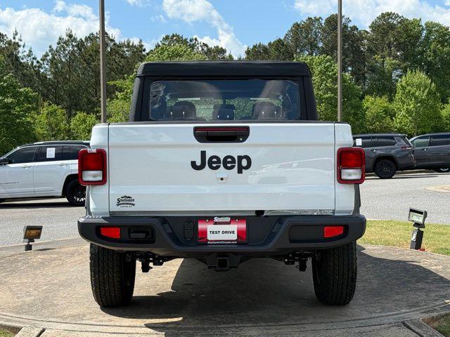 new 2026 Jeep Gladiator car, priced at $39,260