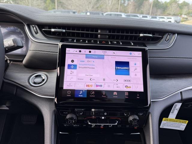 new 2025 Jeep Grand Cherokee car, priced at $40,908